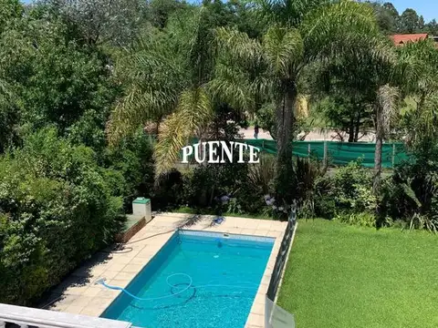 Casa 4 dorm, con el principal en PB.