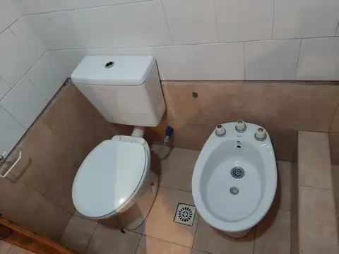Edificio - Venta - Argentina, Lanús - AVDA JUAN DOMINGO PERON 3437