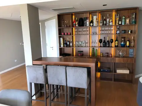 Departamento en Alquiler de 4 ambientes