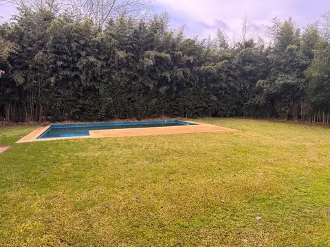 Casa 5 ambientes con 2 baños
