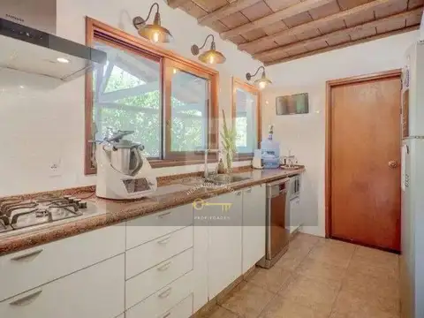Casa en Venta al Oeste