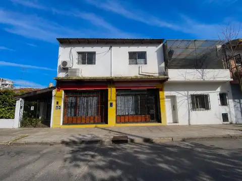 2 CASAS + 2 LOCALES EN VENTA