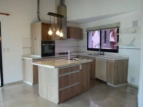 Casa en Venta en El Challao, USD 170.000