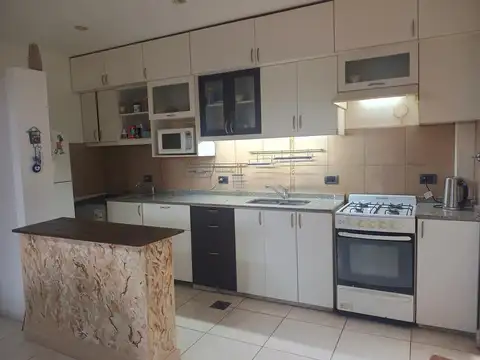 Departamento en Alquiler con 1 cocheras