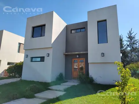 Casa - Alvear de Benavidez