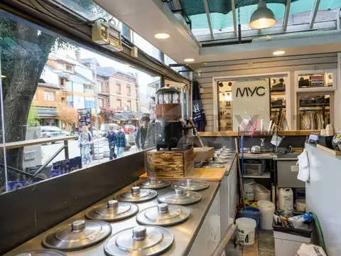 AVENIDA SAN MARTIN 800, Piso 0