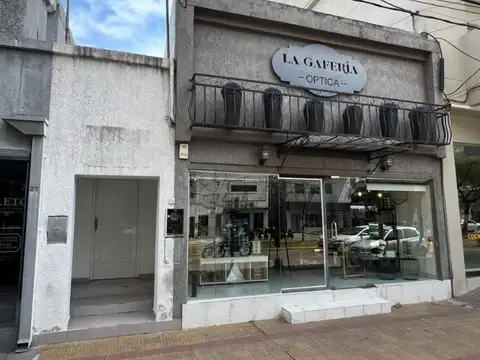 Wilde 35 - Casa  5 dormitorios +  local comercial -