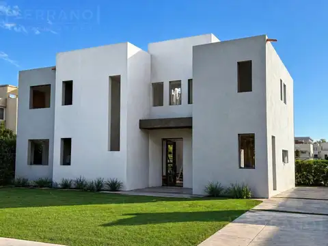 Venta casa 7 ambientes al agua en San Matias, Escobar