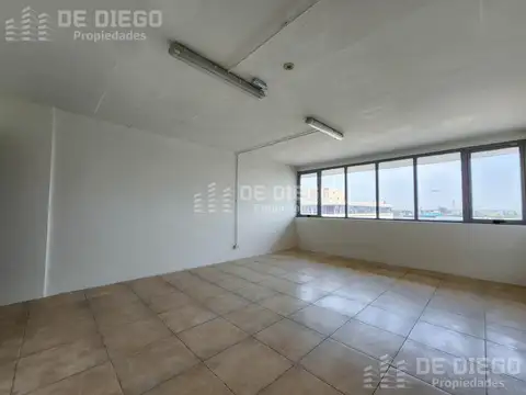 Oficina en Alquiler en Benavidez, $ 800.000