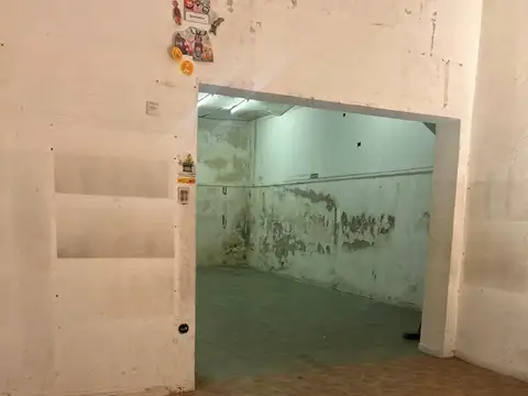 Local en Alquiler en Constitucion, $ 900.000