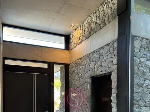 Costa Esmeralda 1000