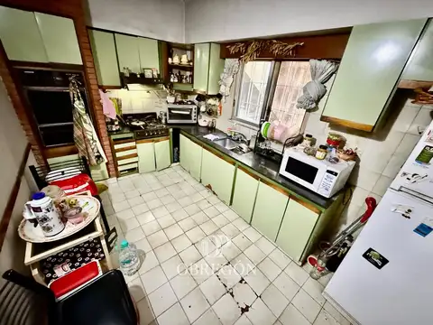 Depto Tipo Casa 5 ambientes con 2 baños