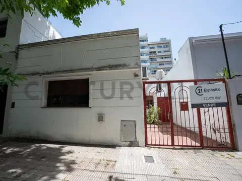 55 entre 23 y 24 1400, Piso 0