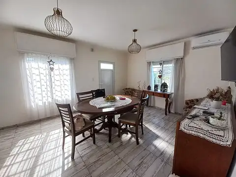 Casa en Venta en Gral Daniel Cerri, USD 65.000