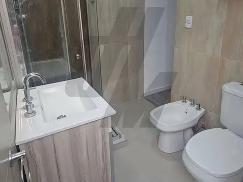 Depto Tipo Casa 3 ambientes con 2 baños