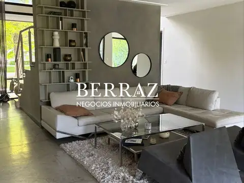 Casa en Alquiler Temporal con 2 cocheras