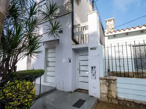 CASA INTERNA EN BARRIO 7 JEFES