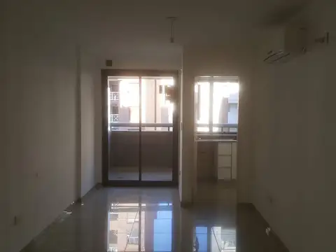 Bv. Illia 600, Piso 8 B