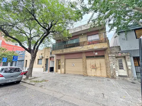 Casa en venta de 3 dormitorios c/ cochera en Abasto