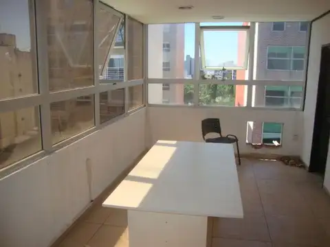 Oficina 3 ambientes con 2 baños