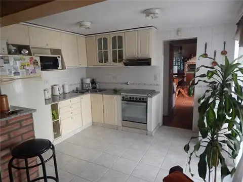 CASAS - CASA - LOMAS DE ZAMORA - OESTE, GRAN BS. AS. SUR