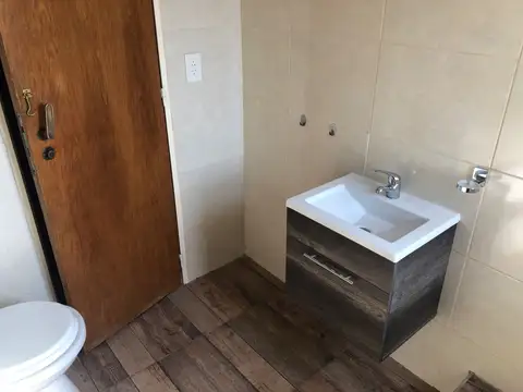 Departamento 7 ambientes con 4 baños