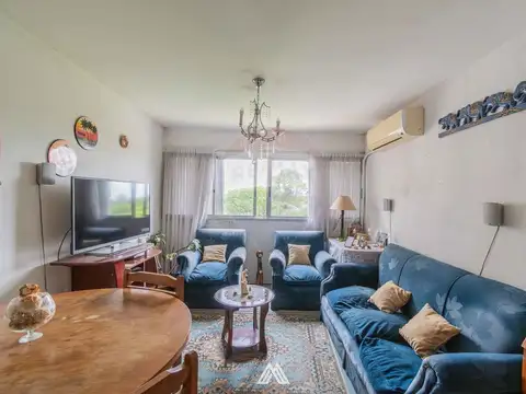 Emilio Castelar 4400