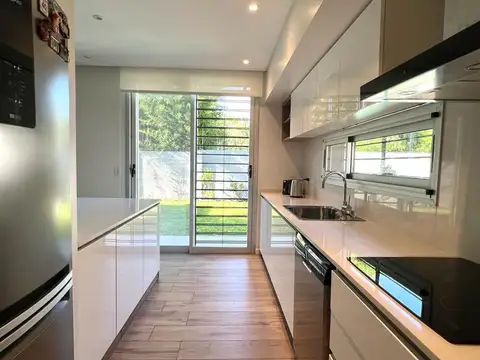 Avenida Morrison 8900