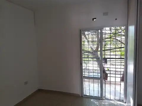 AV. BELGRANO 1100, Piso 1