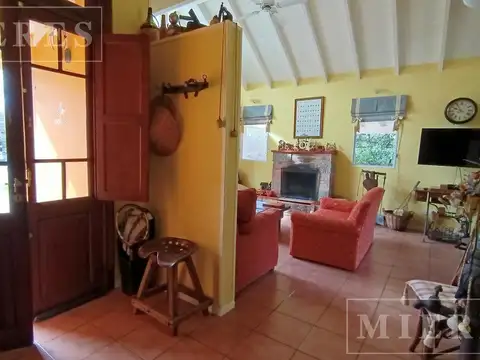 Casa 4 ambientes con 3 baños