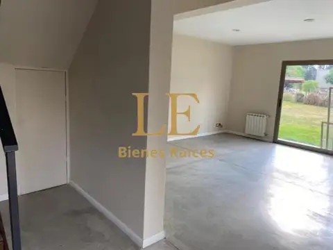 Casa 5 ambientes con 3 baños