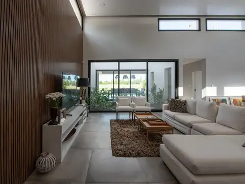 Casa en Venta al Este