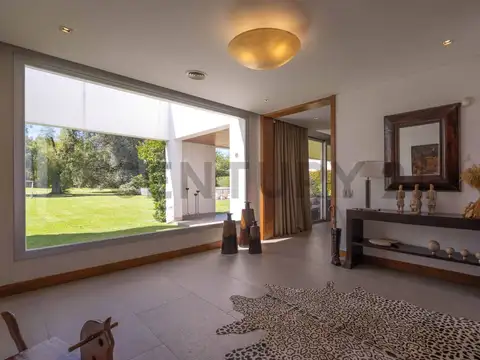 Casa 7 ambientes con 6 baños