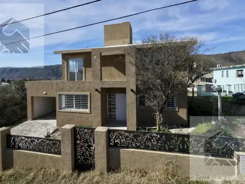 Casa en Venta en Playas De Oro, USD 158.500