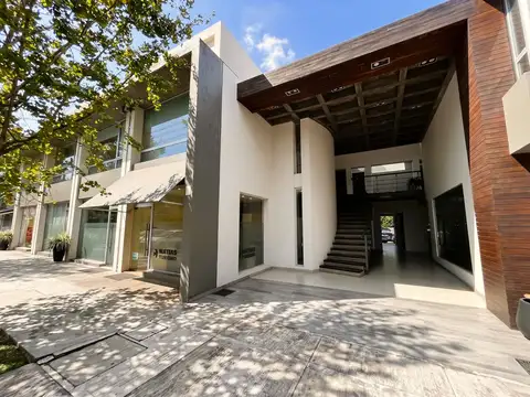 ALQUILER OFICINA EN GALERIA ACASSUSO YERBA BUENA
