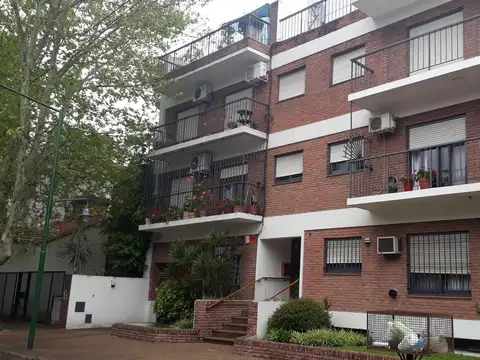 Departamento 2 ambientes en Martínez a 1 cdra de Av Santa Fe