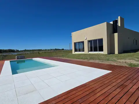 Casa en Venta en Federacion, USD 160.000