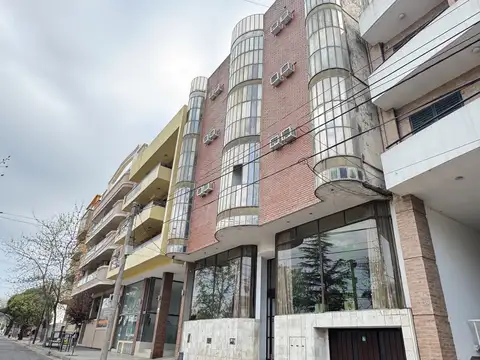 VENTA HOTEL CARLOS PAZ ZONA CENTRO FUNCIONANDO