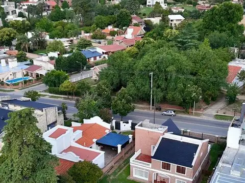 Casa 7 ambientes con 3 baños