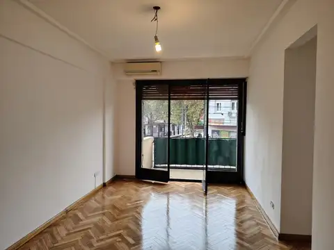 White 613 , Piso 1