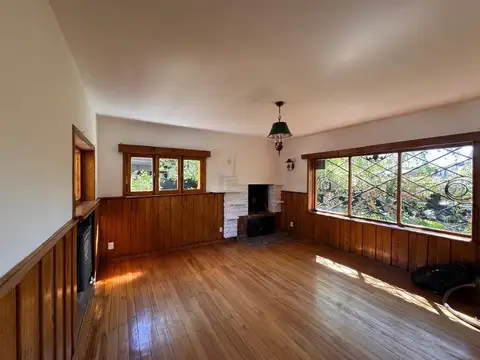 Avenida Exequiel Bustillo 5100