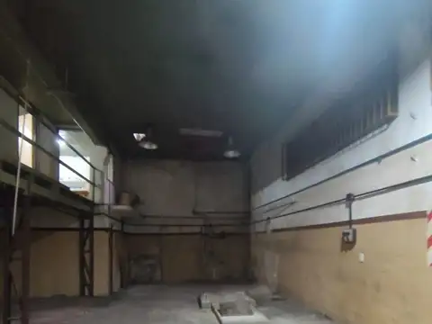 Galpon De 350 M2 En Alquiler, Zona Industrial, La Tablada.