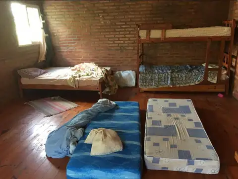 Casa 3 ambientes con 1 baño