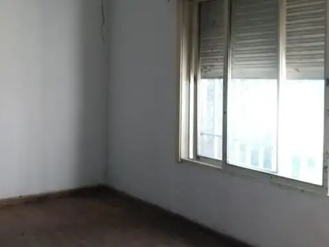 REGIMIENTO 11 1229 - CASA 1 DORMITORIO CON PATIO