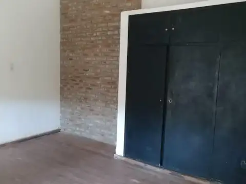 Casa 2 ambientes con 1 baño