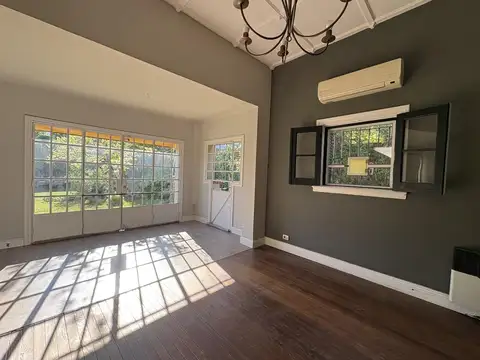 Casa en Venta de 3 dormitorios con cochera y jardín en Fisherton, Rosario