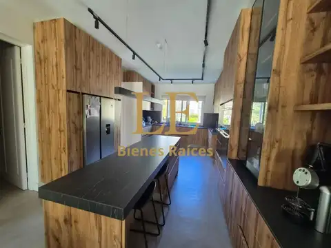 Casa en Alquiler Temporal de 4 dormitorios