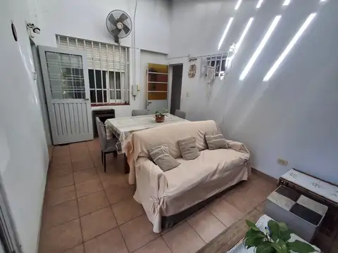 Depto Tipo Casa en Venta de 4 ambientes