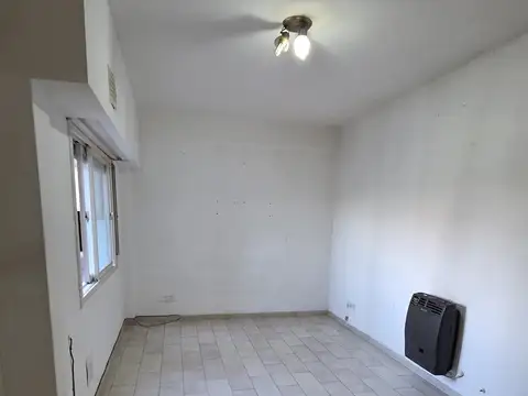 Miranda 5100, Piso 2