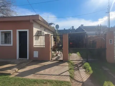 Depto Tipo Casa en Venta 24 años